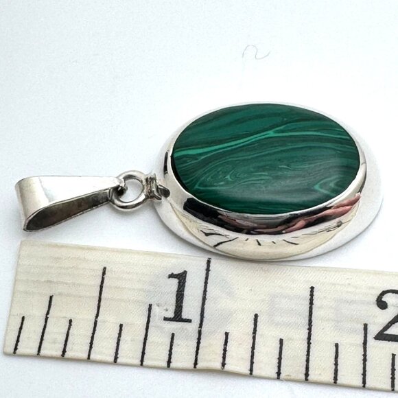 Taxco .925 Sterling Silver & Malachite Oval Pendant Vintage Gift - Picture 3 of 8